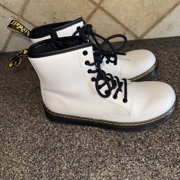 Dr. Martens Combat Boots Womens Size 5 White Leather Lace Up Round Toe - Picture 3 of 4